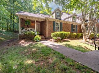 42 Milpond Ln, Greensboro, NC 27455