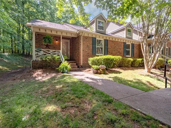 42 Milpond Ln, Greensboro, NC 27455