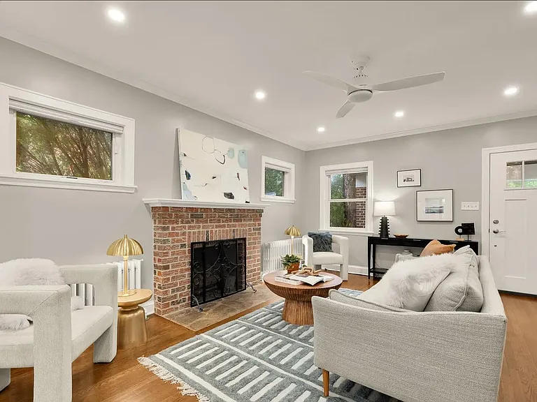 907 Varnum St NE — Photo 12
