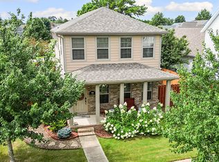 908 NE Arleta Gdns, Bentonville, AR 72712
