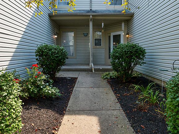 4th image of 2664 Village Pier Ln