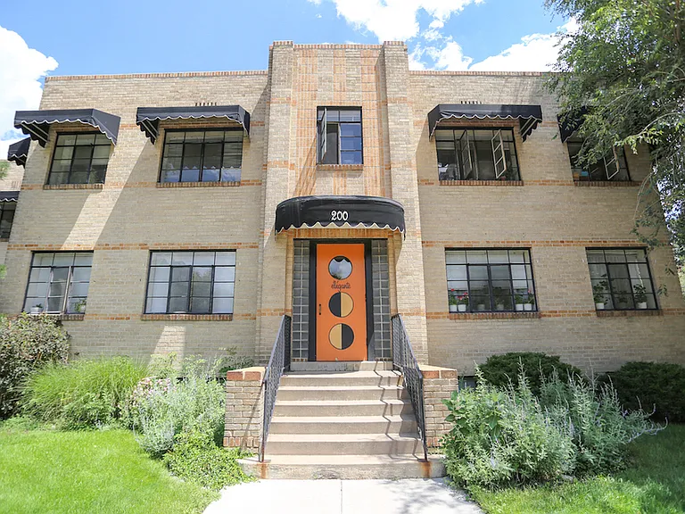 Elegante Apartments — Photo 6