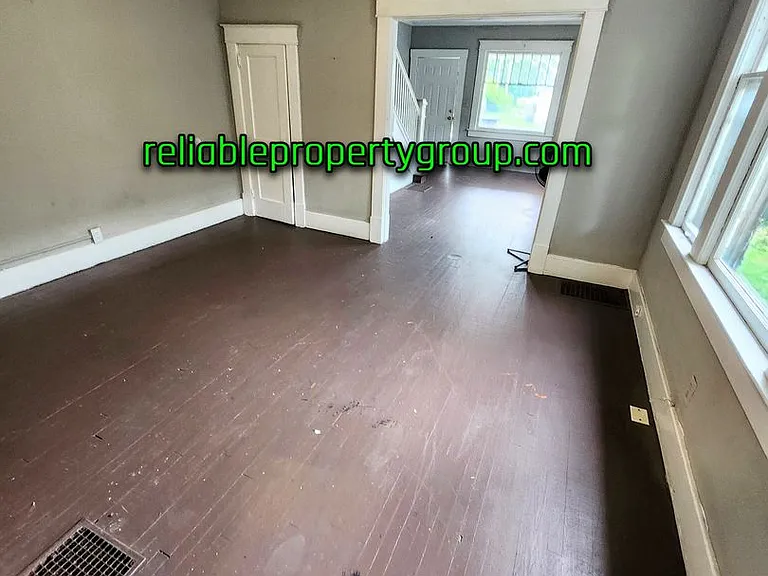 1720-1722 S Boots St — Photo 6