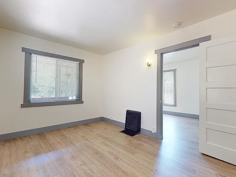 1127 Bell St — Photo 21