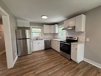 5568 Haughey Ave SW — Photo 3
