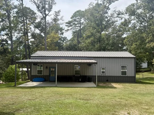 270 Woodcrest Dr, Hemphill, TX 75948