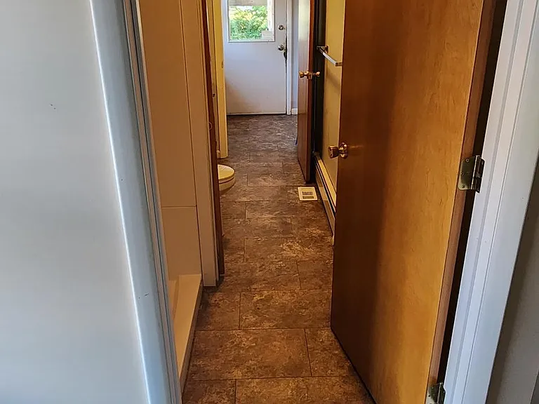 922 Governor St — Photo 10