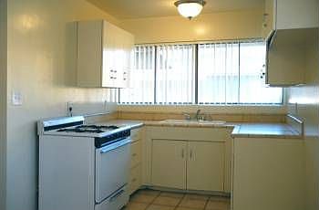 2nd image of 230 S Del Mar Ave APT 8