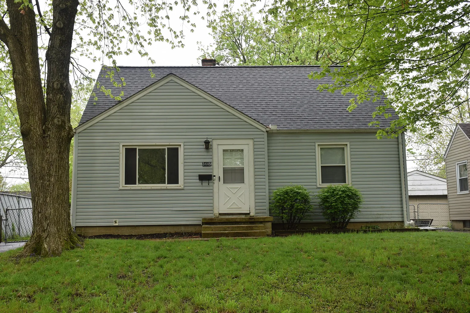 3445 Medina Ave photo 1