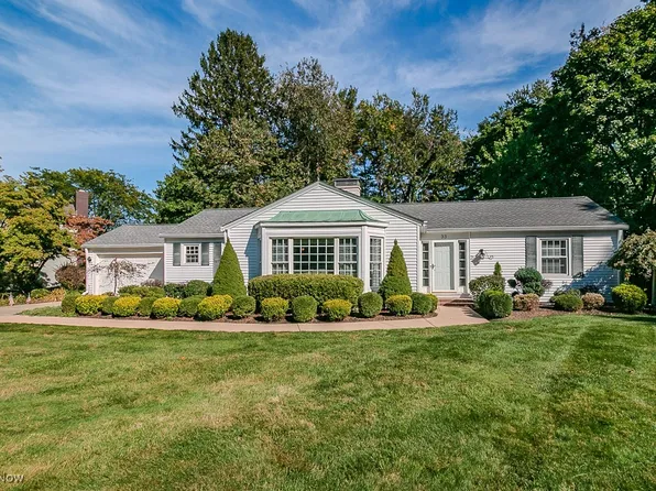 33 Bryn Mawr Dr, Painesville, OH 44077