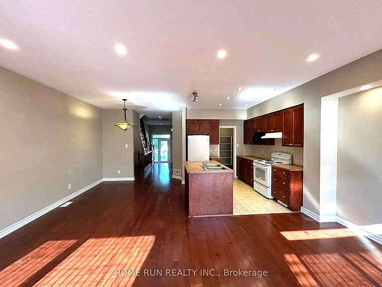 862 Fletcher Cir — Photo 4