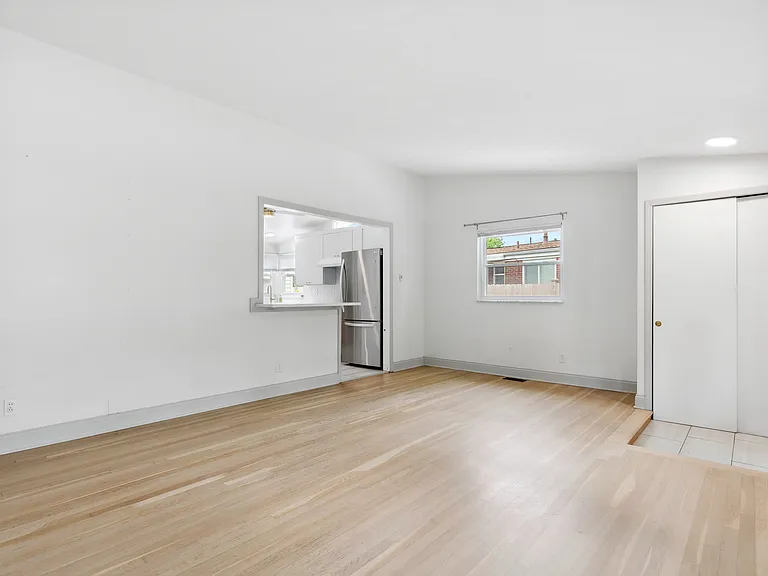 3205 Braddock St — Photo 5