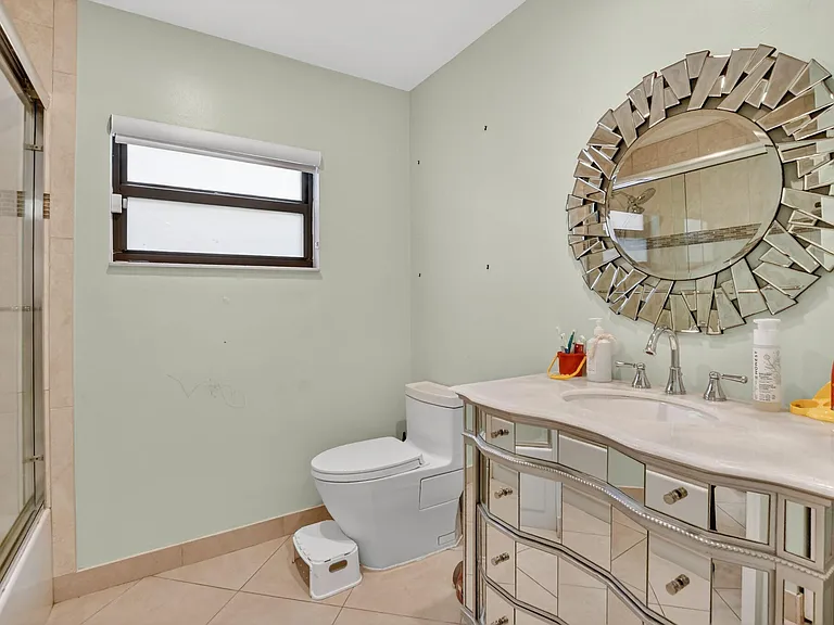 10065 Camelback Ln — Photo 29