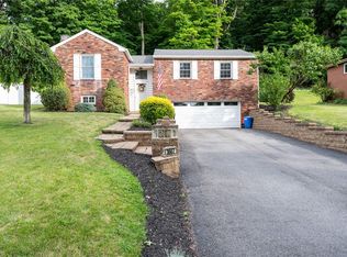 3667 Maplevue Dr, Bethel Park, PA 15102