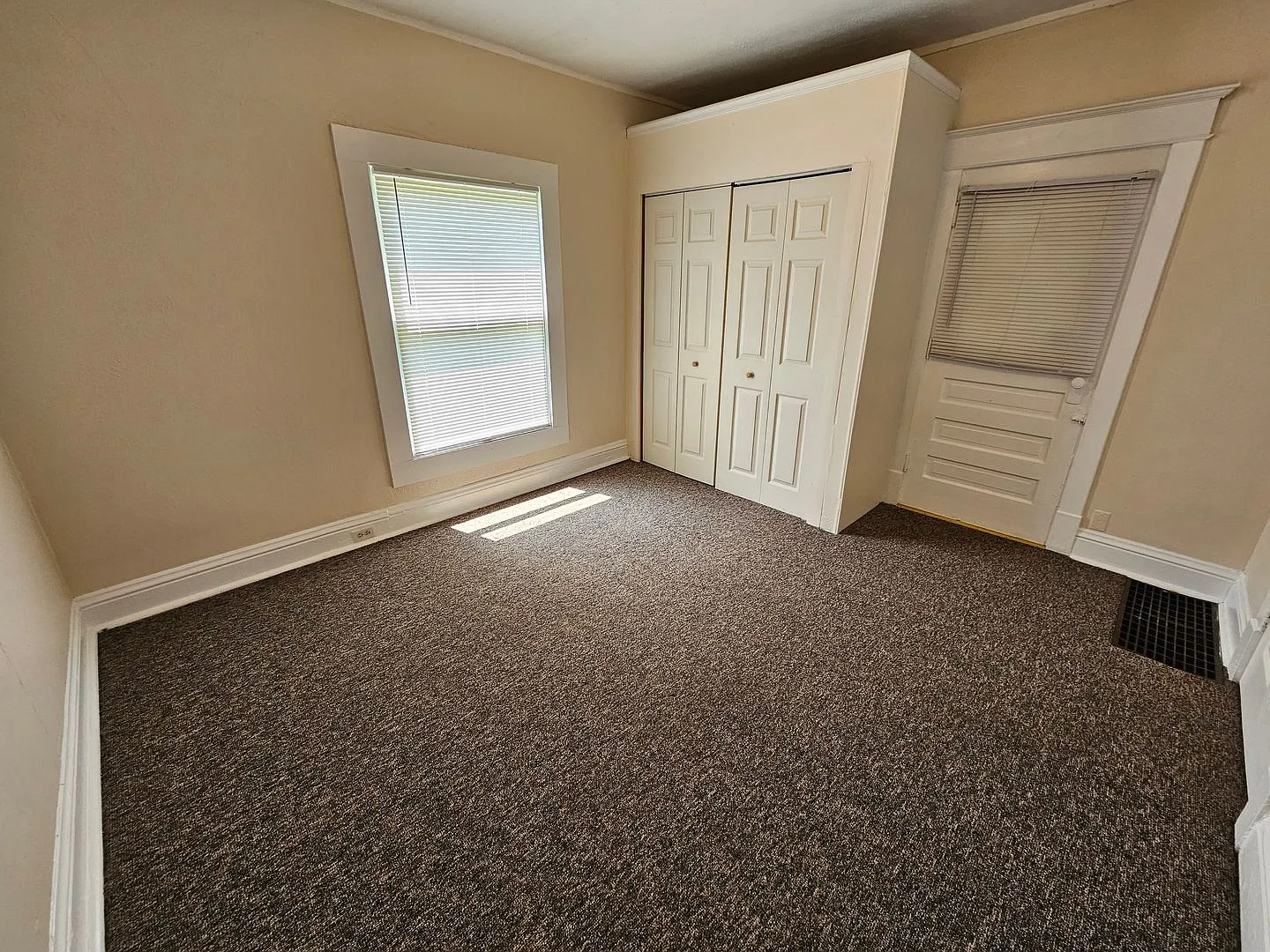 519 Howard Street — Photo 3