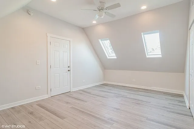 2909 N Ridgeway Ave #2 — Photo 12