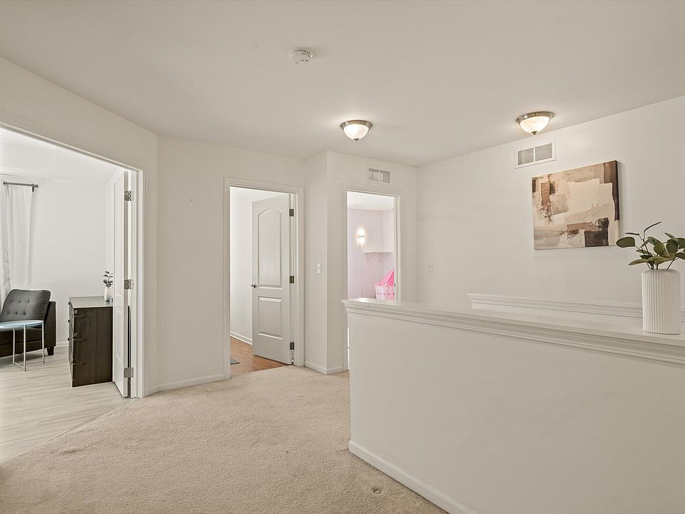1626 Harvard Dr, photo 16