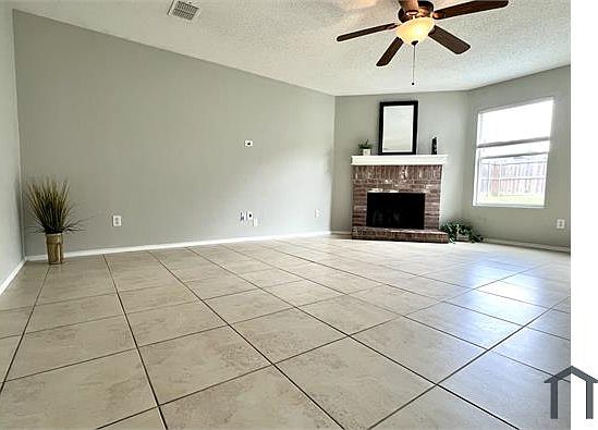 3rd image of 2625 Lake Meadow Dr