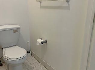 105 Inverness Dr, Edison, NJ 08820