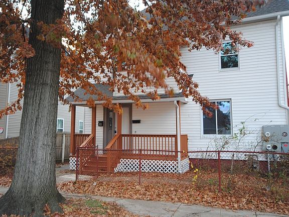 2nd image of 72 Hall St