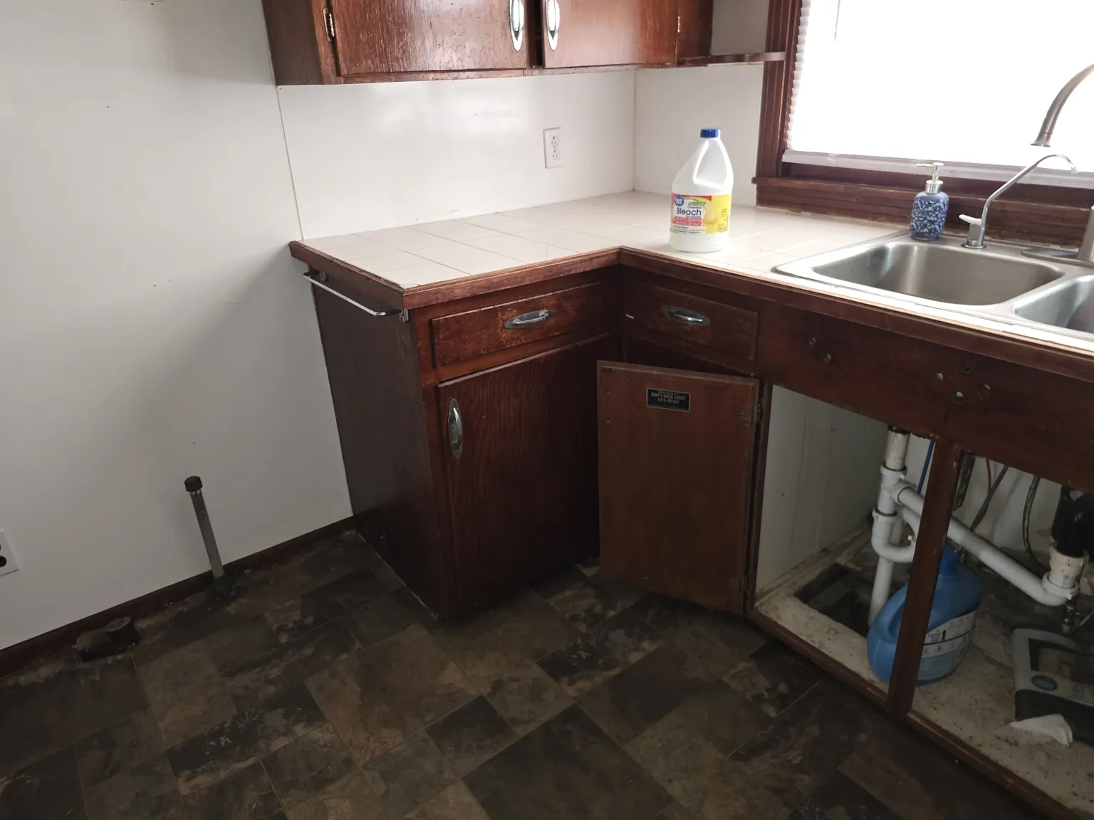 3 bed, 1096 sqft, $800 — Photo 3