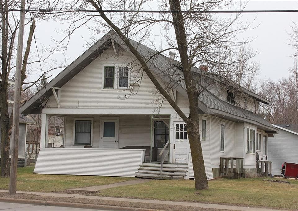 1st image of 1202 4th Ave E #0