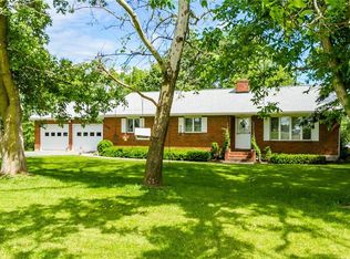 5540 N Bloomfield Rd, Canandaigua, NY 14424