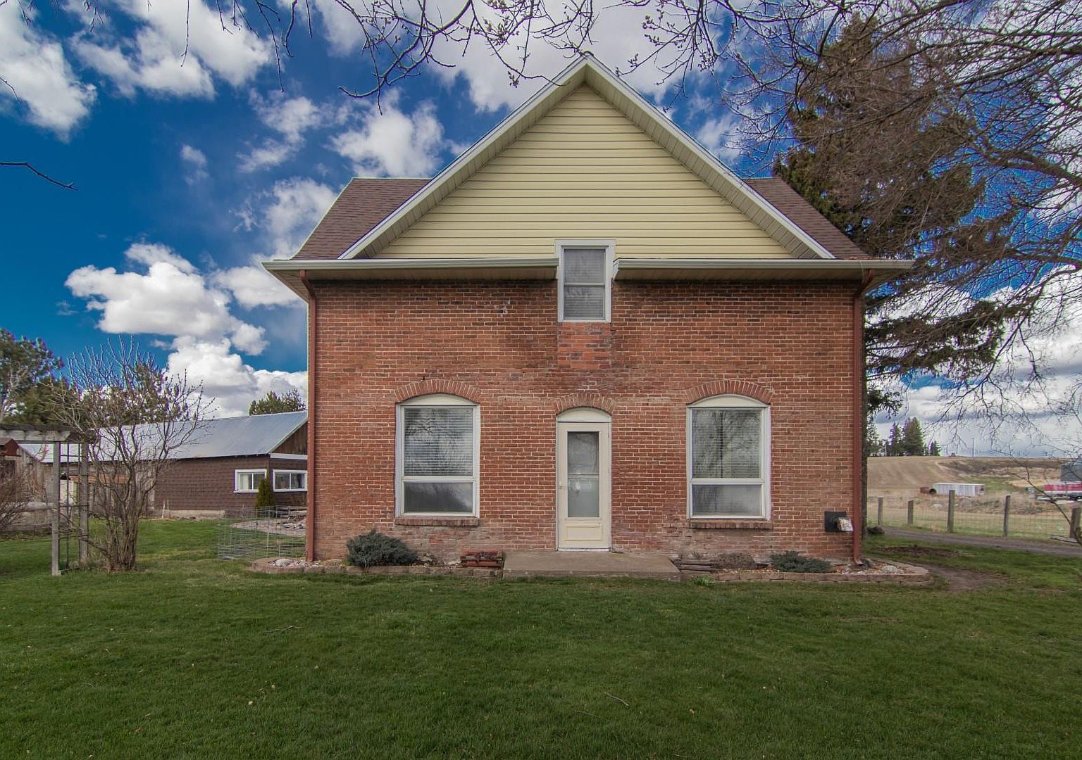 704 W Spring Valley Rd, Latah, WA 99018 Zillow