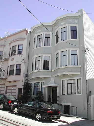 Front of 1471 Washington Street