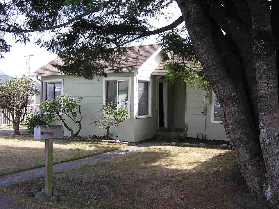 1st image of 365 Macken Ave