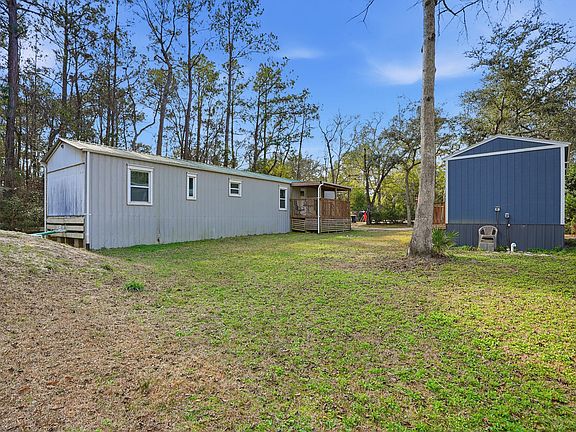 2nd image of 437 Black Creek Lodge Rd