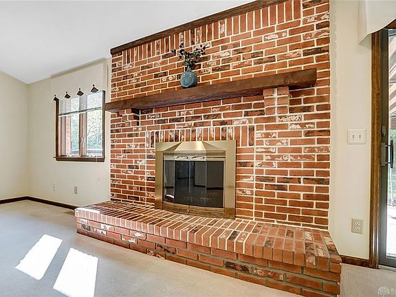 2nd image of 9567 Meadow Woods Ln