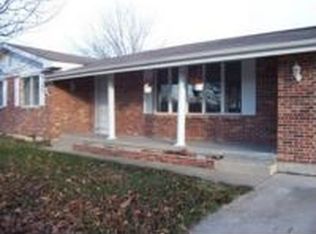 708 Sunnyview Cir, Eldon, MO 65026