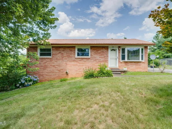 210 Green Valley Dr, Johnson City, TN 37601