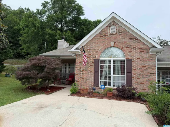 101 Coales Branch Dr, Pelham, AL 35124