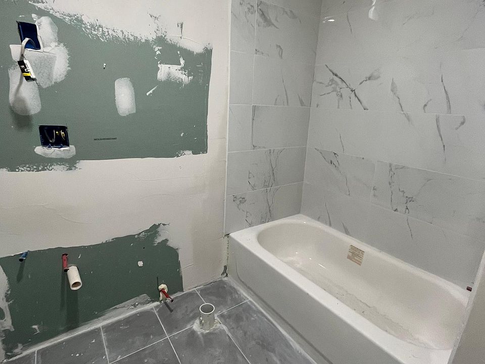1st image of 65 Harrison Ave #1L