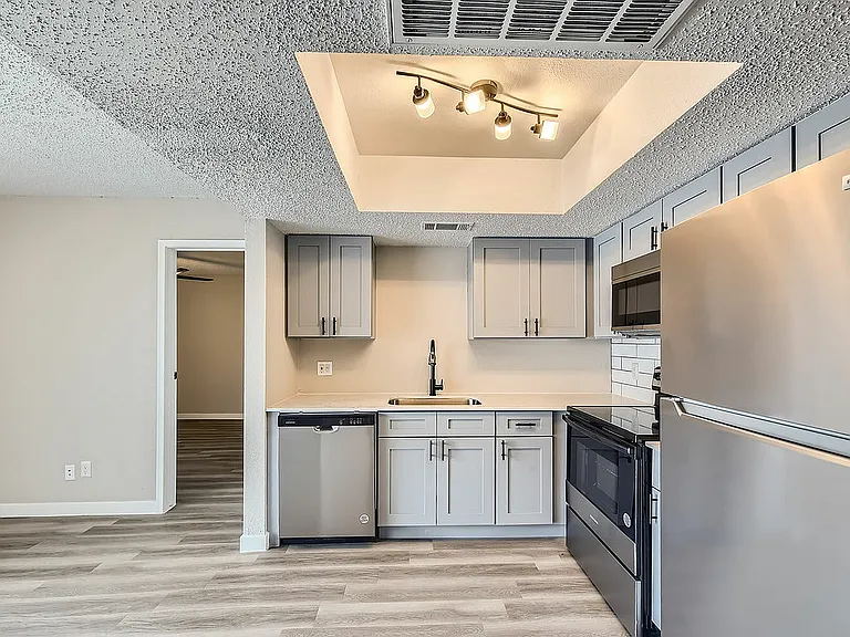 Rise Spring Pointe — Photo 32