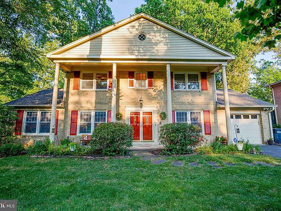 3rd image of 3527 Laurel Leaf Ln