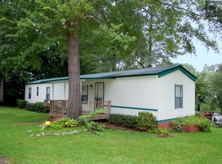 105 Sandy Beach Dr, Prosperity, SC 29127