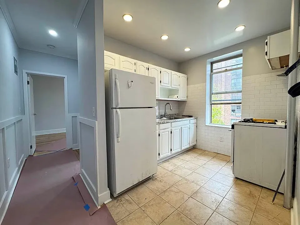 360 Bay Ridge Pkwy #2E
