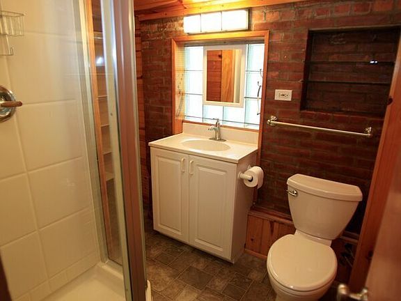 3rd image of 507 Church St APT 5