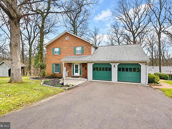 3rd image of 837 Rising Sun Rd