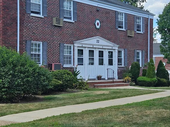 22 W Roselle Ave #B, Roselle Park, NJ 07204