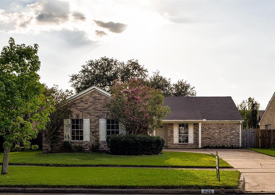 1st image of 3122 Pebble Lake Dr