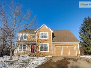 934 N Overlook Dr, Olathe, KS 66061