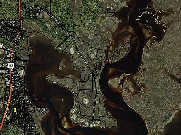 5th image of 8th St
