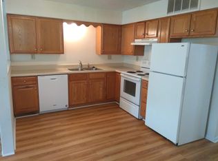 1812 N Creasy Springs Rd, Columbia, MO 65202