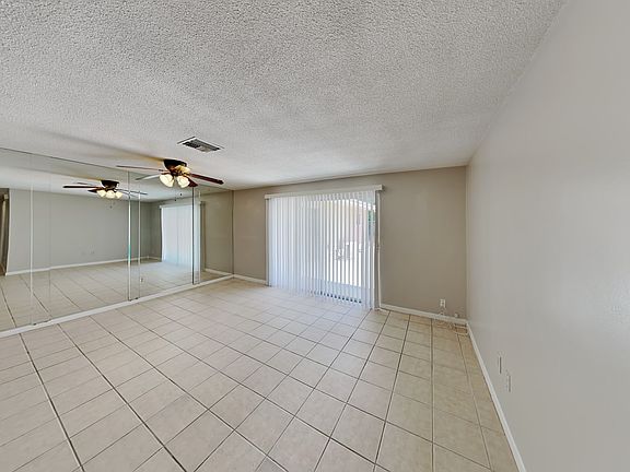4th image of 2782 Robinwood Dr