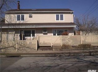 271 E Pine St, Long Beach, NY 11561
