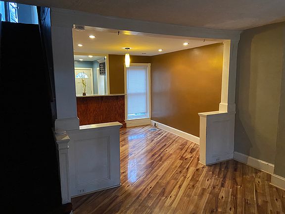 4th image of 5724 N Beechwood St